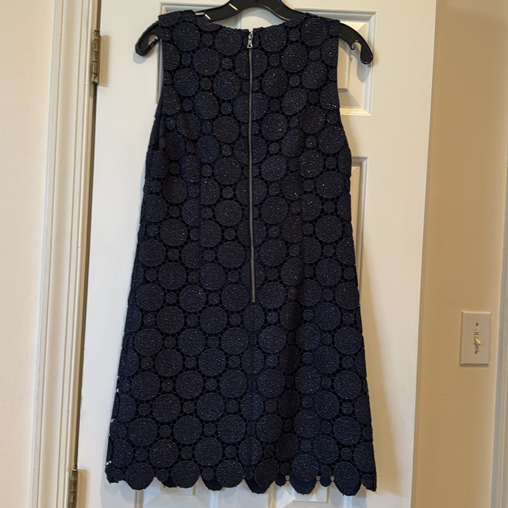 Alice + Olivia Clyde Aline Shift Dress - Picture 4 of 5